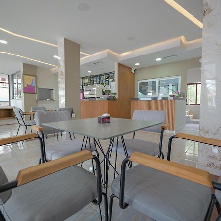 Hotel Pelod Ksamil Exterior foto
